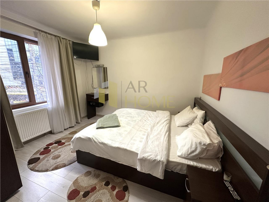 Apartament 2 camere, ultracentral, Ploiesti, gradina propri