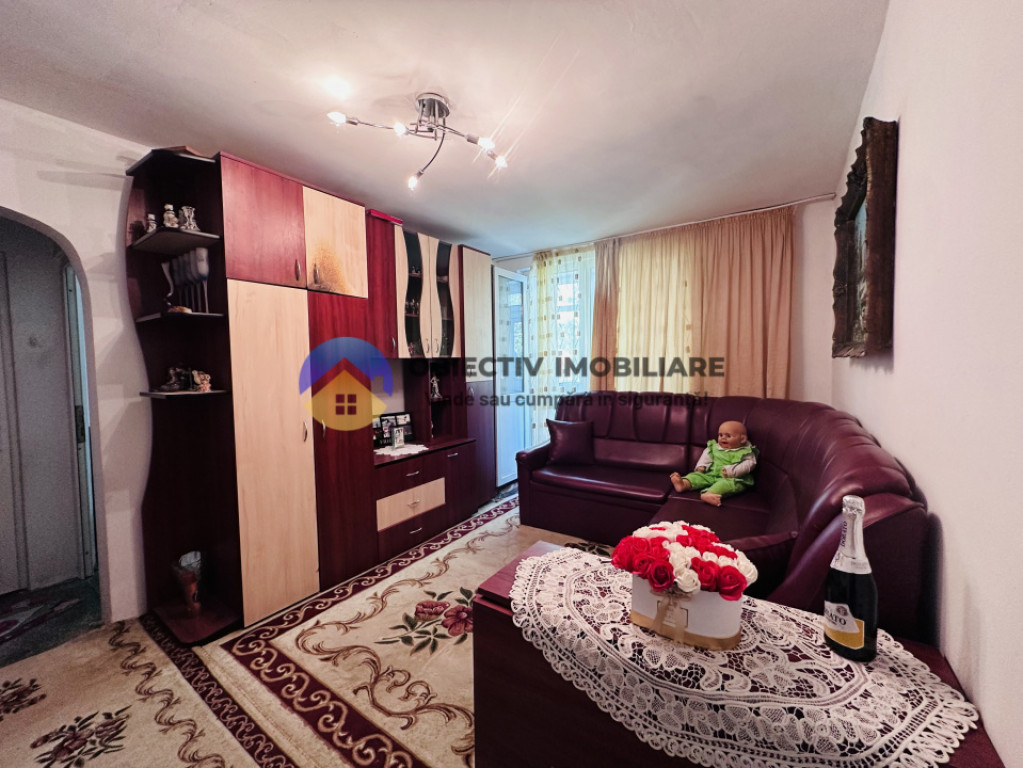 Apartament 3 camere-ETAJ 1-Zona Darmanesti