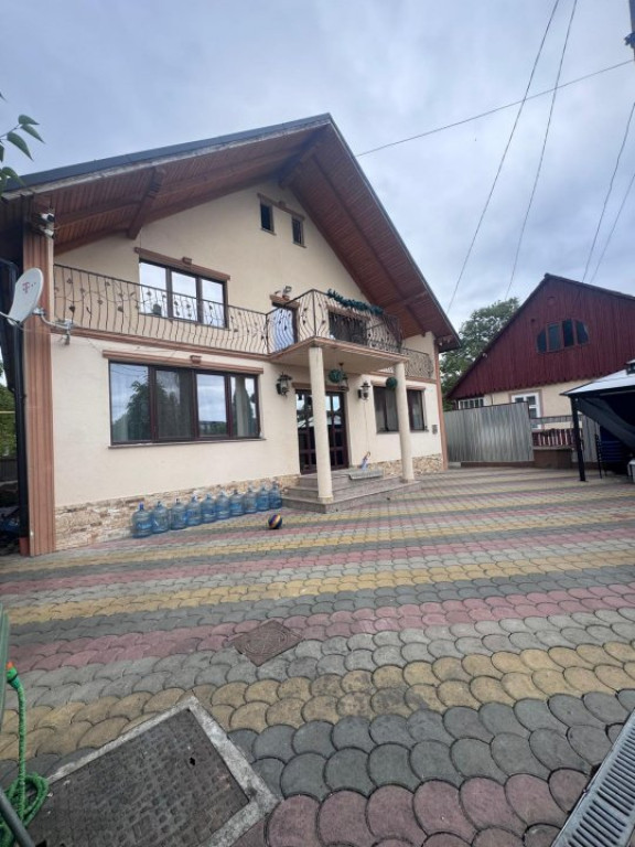 Casa utilata si mobilata, Radauti