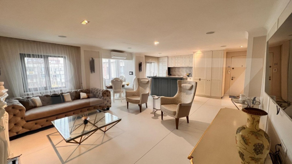 Apartament de 3 camere moden, Zona Calea Severinului