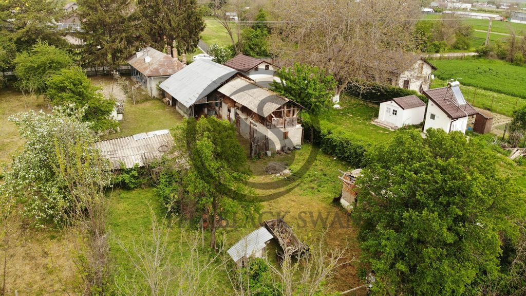 Teren si casa de vanzare | Habud - Sirna, Prahova | Comis...