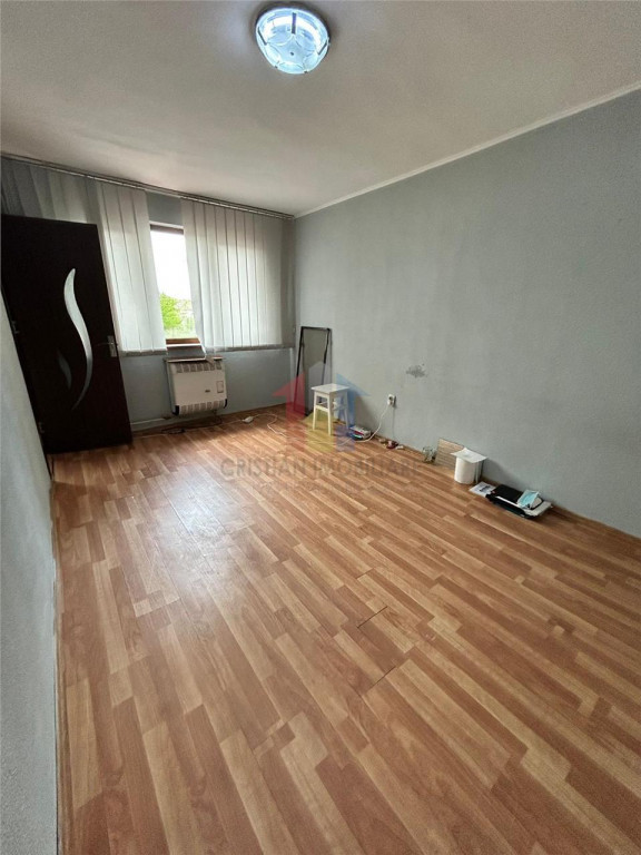 Etaj 1 Garsoniera, 26mp zona Apollo