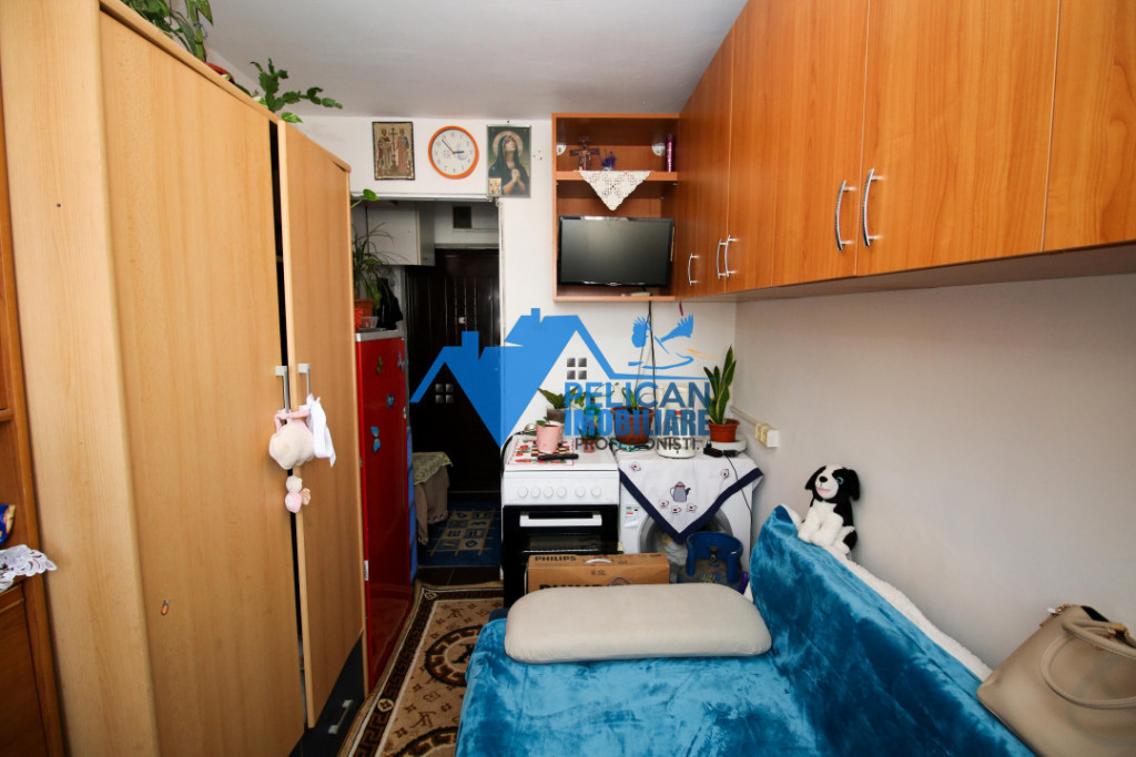 Alunisului, Garsoniera 11mp, baie proprie