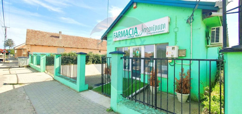 Spații comerciale și teren 885 mp, central, Sâmbăteni