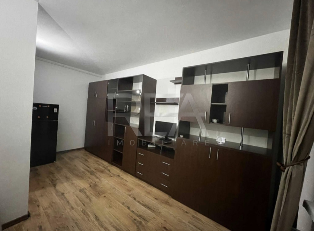 2 camere decomandat, 4/4, centrala, Gorjului-Str. Valea Lung