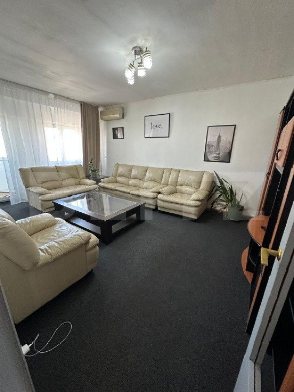 Apartament cu 3 camere, 75 mp, decomandat, zona Unirii-Fanta