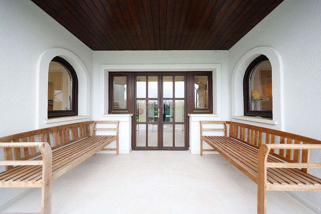 Proprietate Deosebita Comision 0%