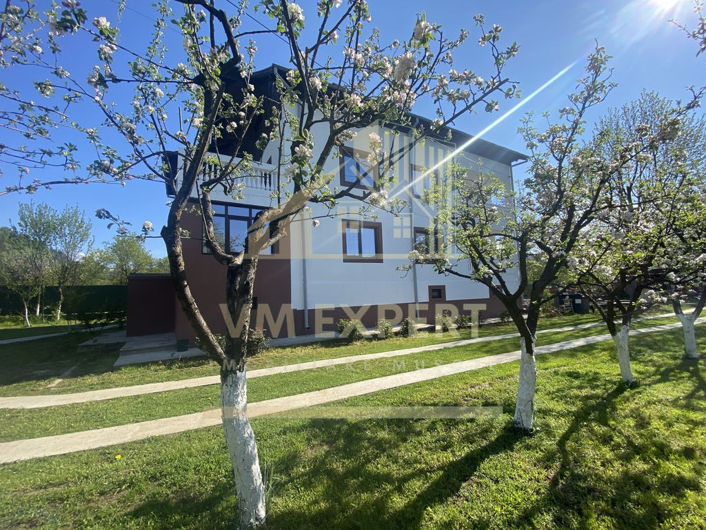 VILA S+P+E-306 MP, TEREN 2078 MP, CAMPULUNG