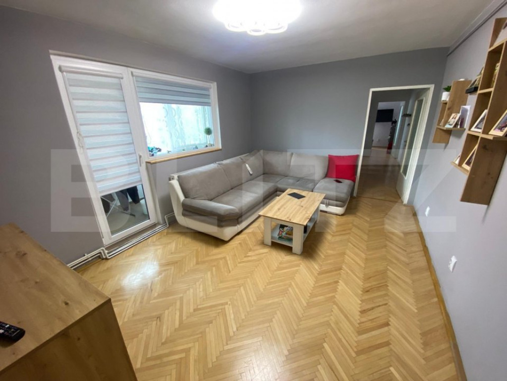 Apartament cu 3 camere, 65 mp, la cheie, cu balconm, zona Ma