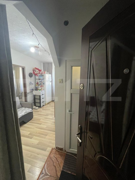 Apartament cu 2 camere, mobilat, etaj 4, zona Liceu Blaga