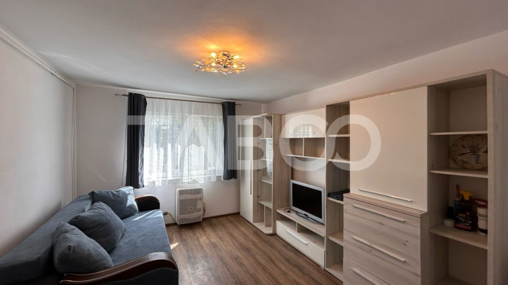 Garsoniera de vanzare etaj 1 complet mobilata zona Compa in