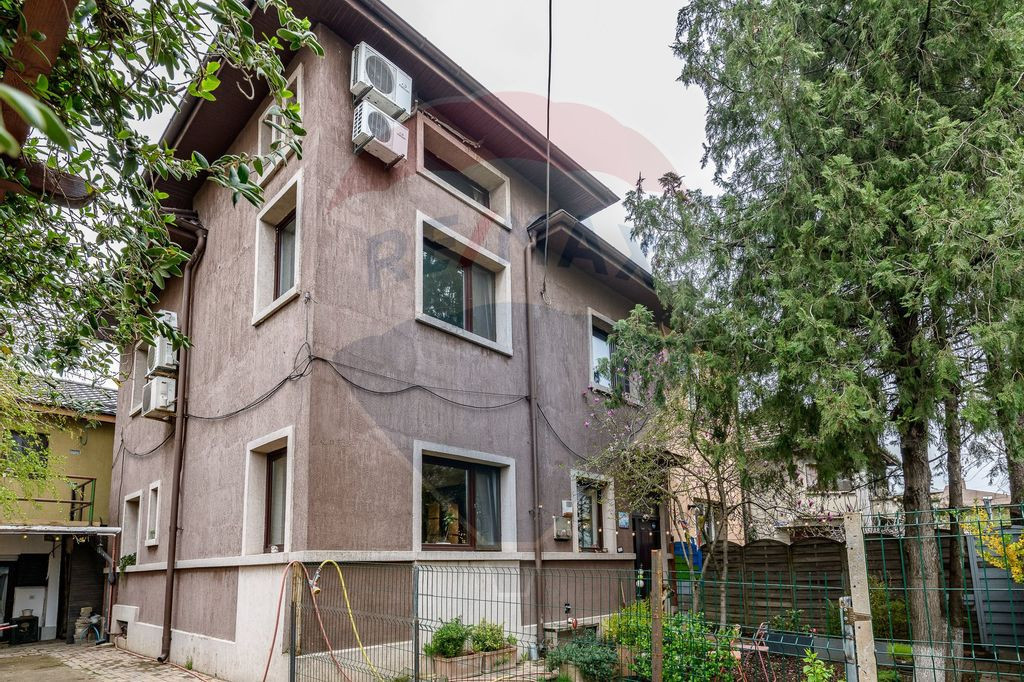 Doua case | Teren 290 mp | Ideal Locuinta & Afacere | Inv...