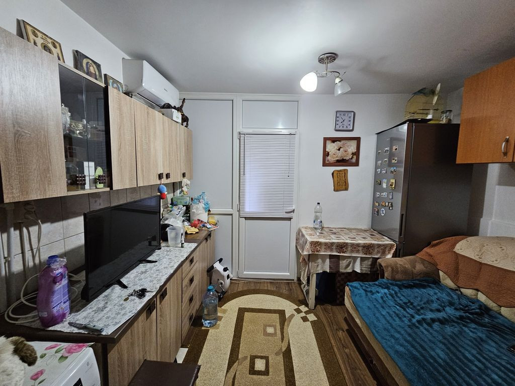 Garsoniera sector 3 Energeticienilor Fizicienilor bloc 19...