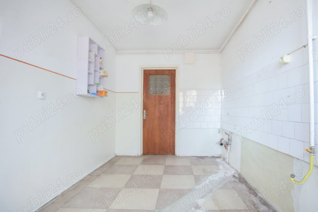 Apartament de 3 camere zona GRIVITEI