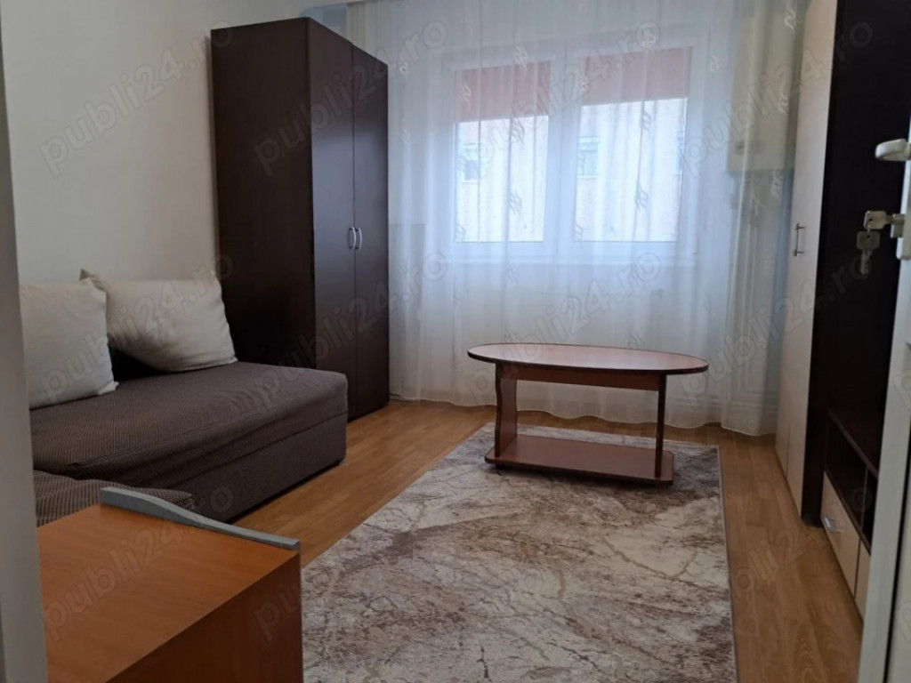 Garsoniera de vanzare 22 MP, et 3, PIAȚA TRACTORUL