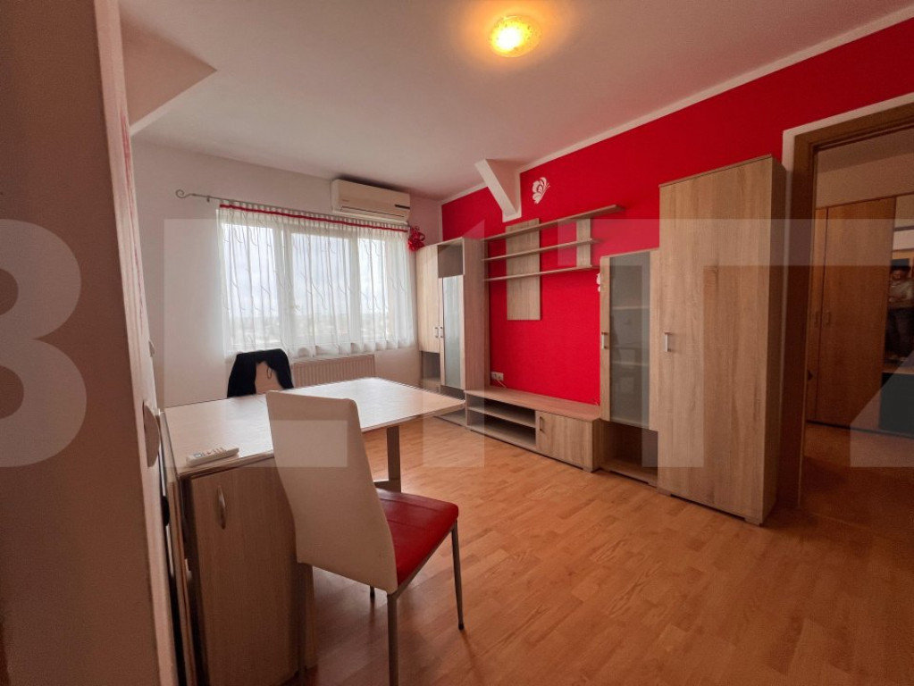 Apartament de vanzare, cu 3 camere, 42 mp, zona Sagului-Doin