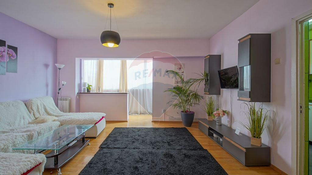 Garsonieră de vânzare, 40 mp, etaj 4/10, mobilată, Str...