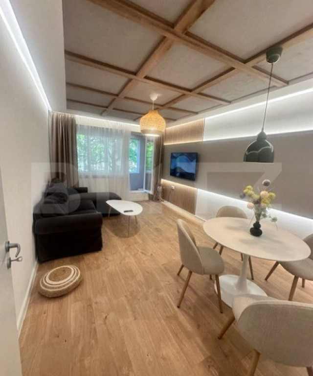 Apartament Lux, cu 3 camere, 68,80 mp, renovat recent, zona