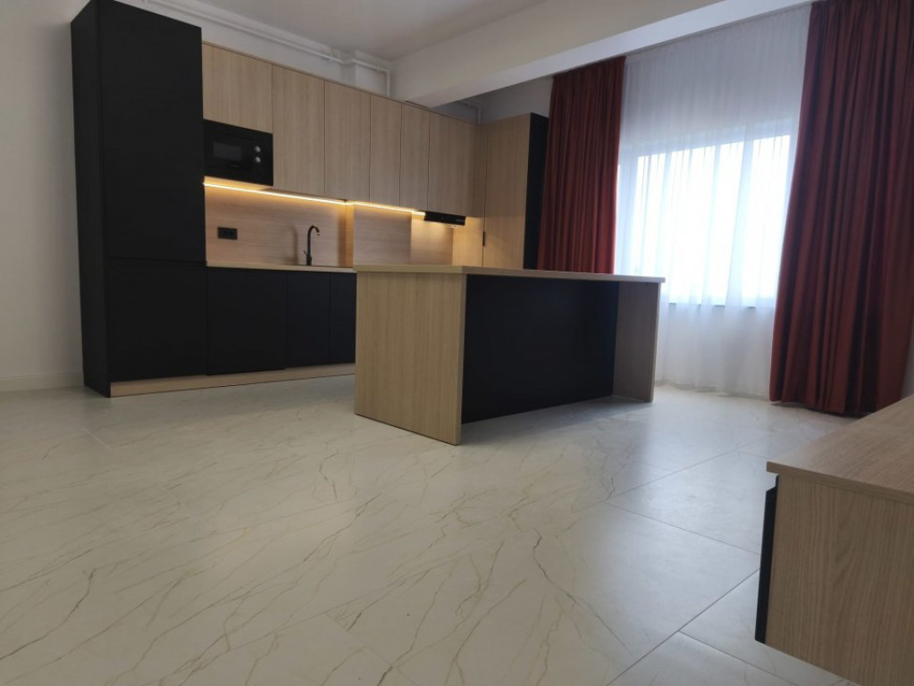 Apartament modern de inchiriat, 3 camere, etaj intermediar,
