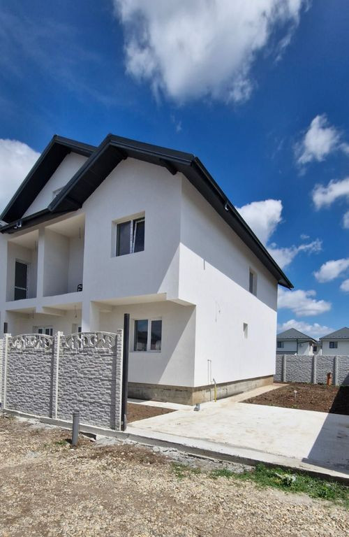 Duplex nou spatios ideal familie P+1+M
