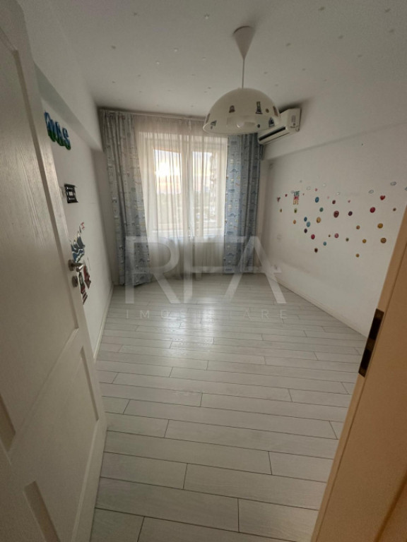 4 camere - Colentina/McDonald's - decomandat - 1978 - 4/11 -