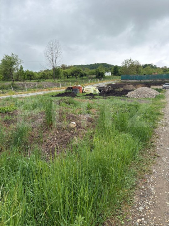 Teren intravilan de vanzare, pentru casa, 541 mp, zona Valea