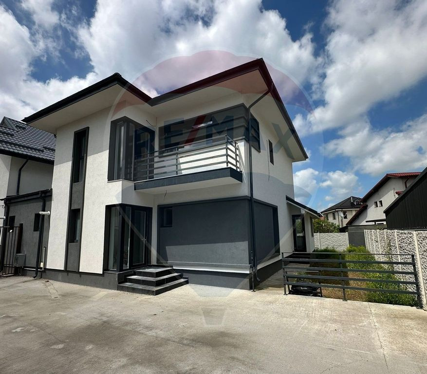 Casă de vânzare – 4 camere - 3 locuri de parcare - Po...