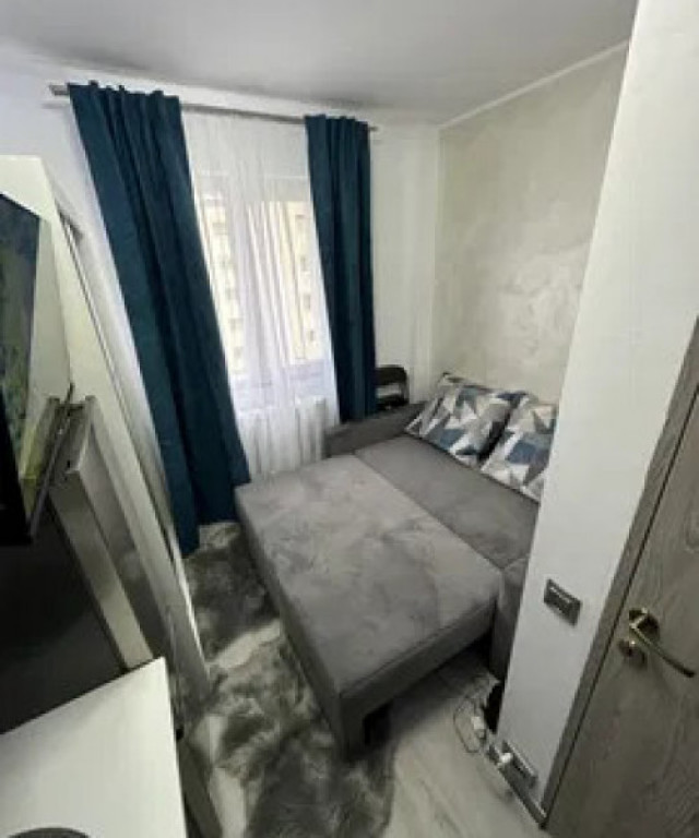 MINI GARSONIERA MOBILATA COPLET SI MODERN