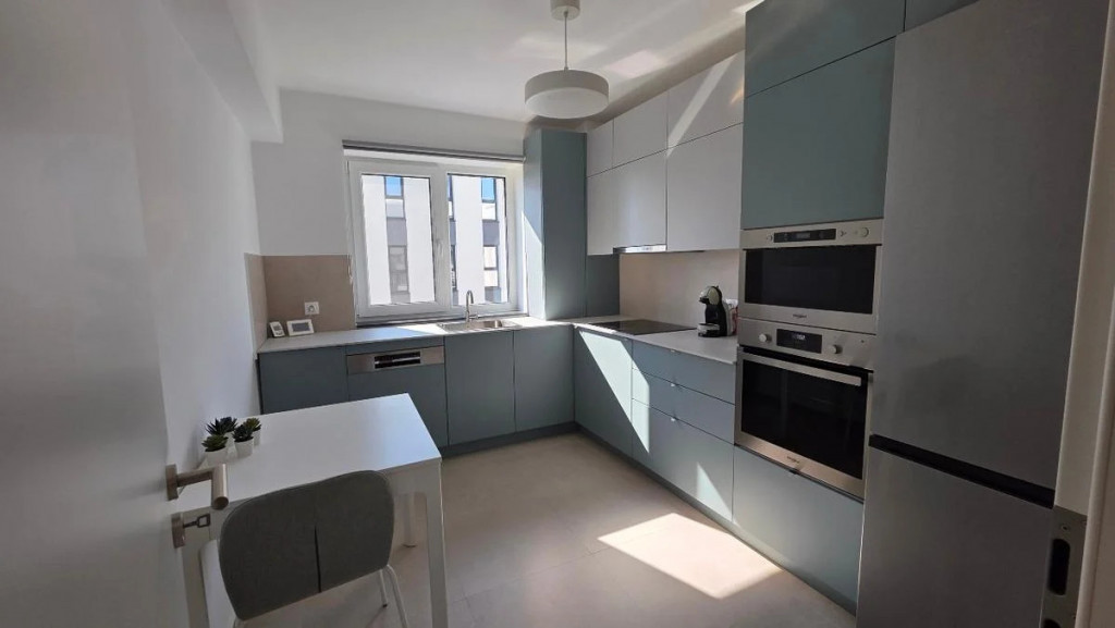 APARTAMENT 3 CAMERE DE LUX, MOBILAT COMPLET, QUALIS 2