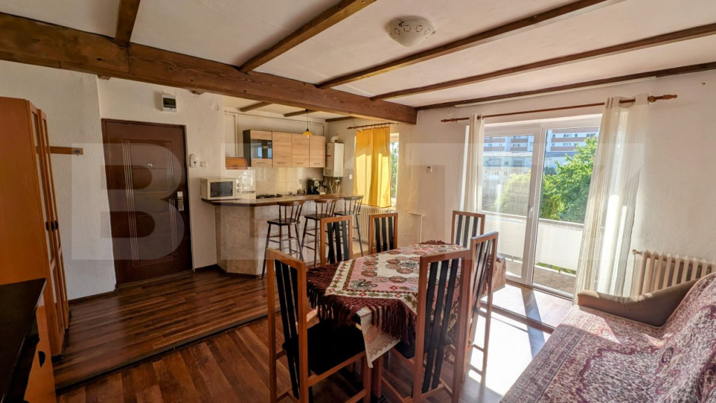 Apartament cu 2 camere, zona cetate.
