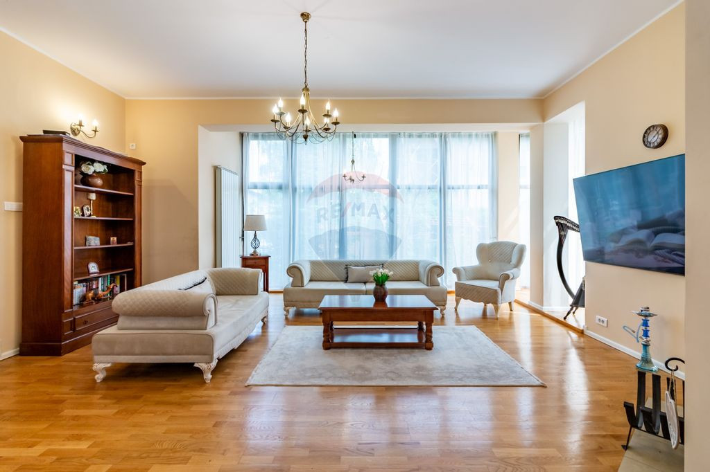 Vilă de vanzare cu 1346 mp teren I Comuna Berceni I