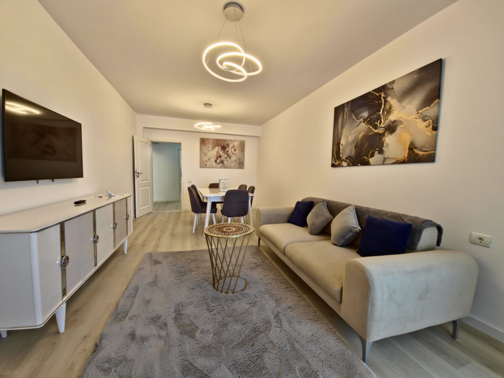 FALEZA NORD 4 CAMERE VEDERE LA MARE TERMEN LUNG MOBILAT UTIL