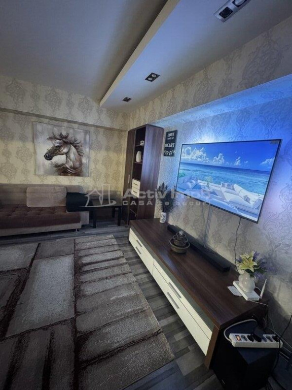 Decebal - 3 camere - centrala proprie