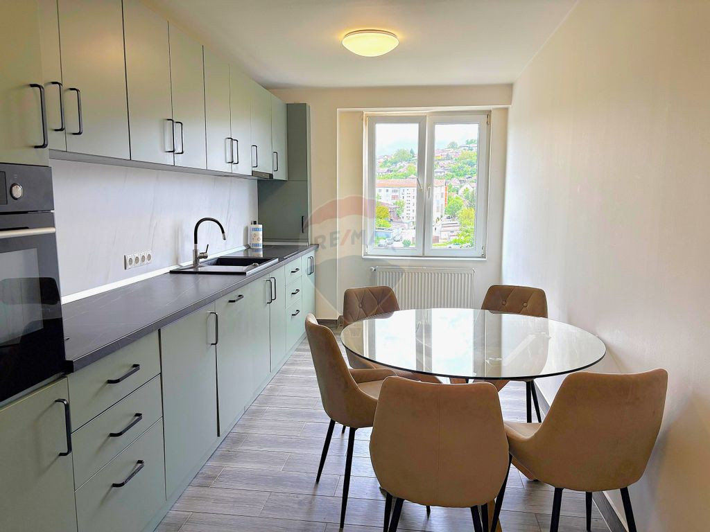 Apartament cu 2 camere de vânzare în zona Vitrometan