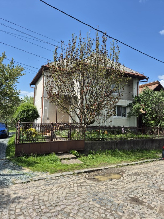 Baia Sprie, casa cu etaj ,10 ari teren