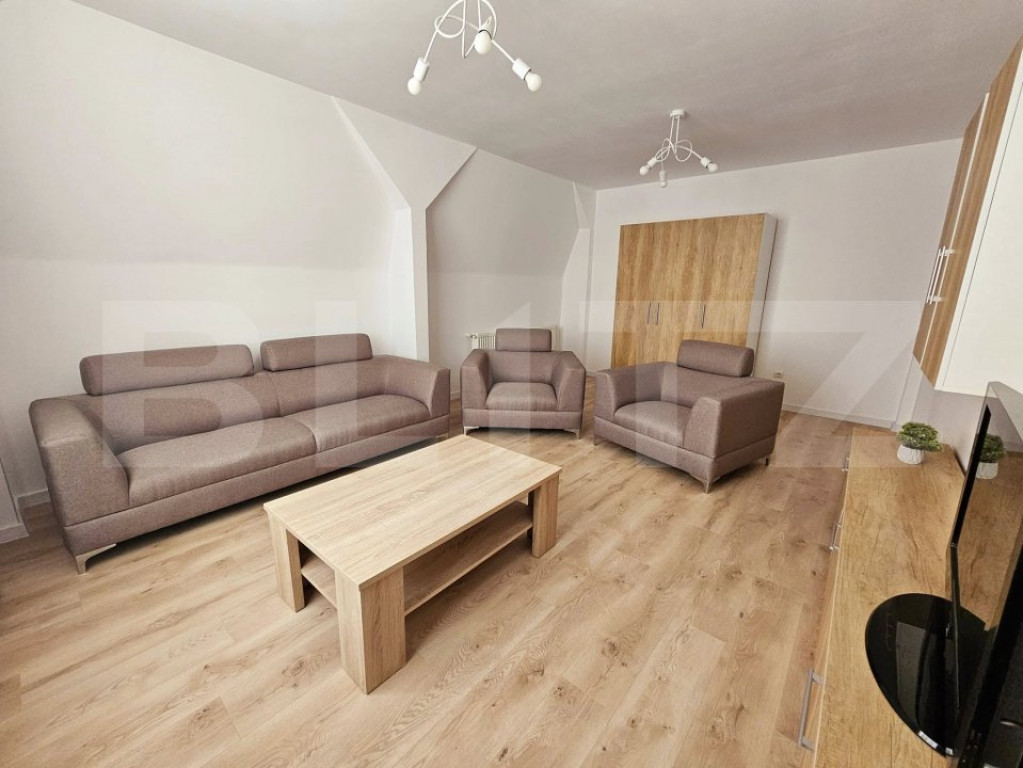 Apartament cu 2 camere, decomandat, 61 mp, Imparatul Traian