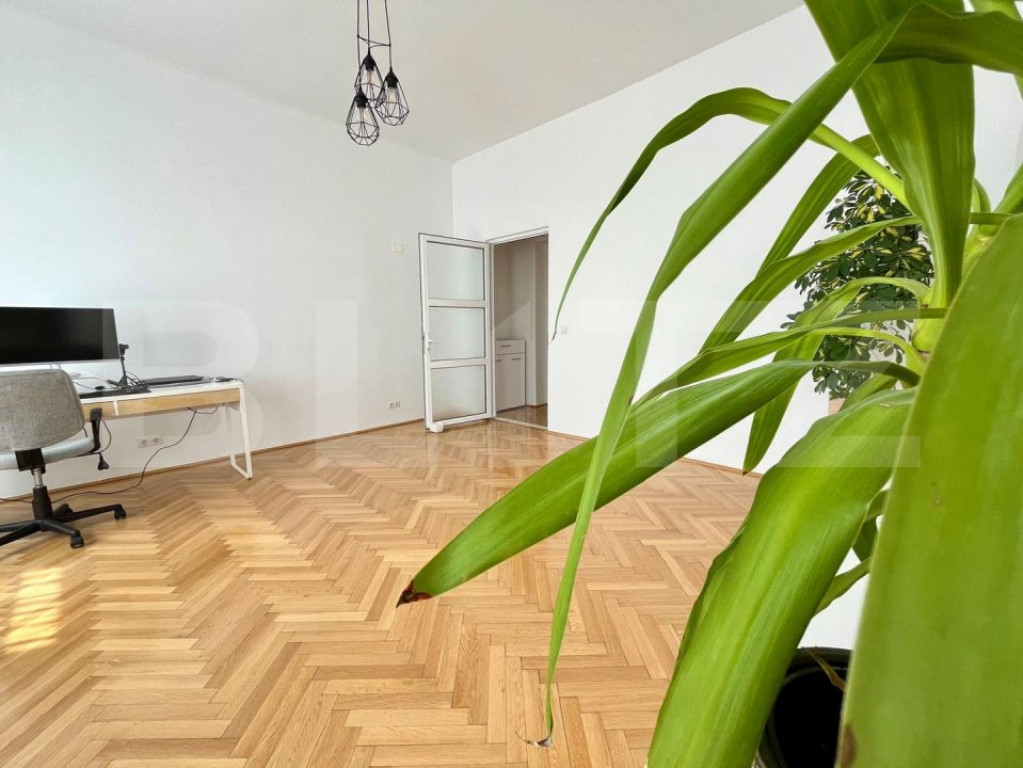 Apartament cu 2 camere, 64 mp, luminos și renovat, zona ult