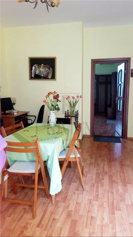 Piata Maria, 3 camere, spatios, vila istorica renovata, CENT