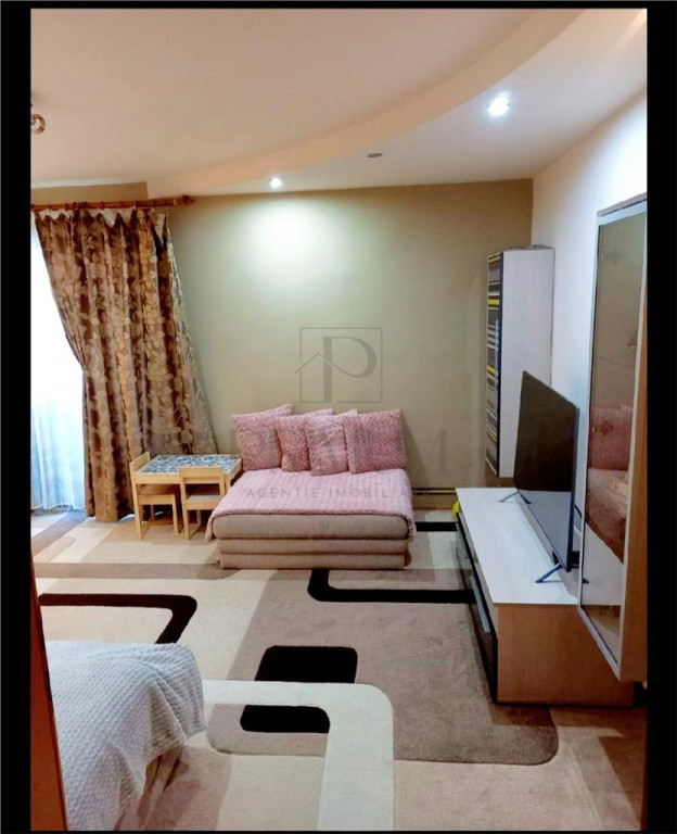 Aradului - 3 camere - decomandat - centrala proprie - ETAJ 2