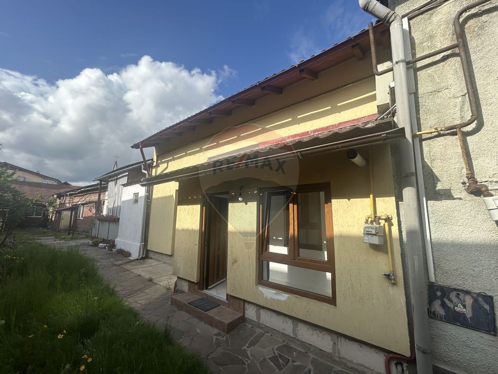 Casă de închiriat în centrul vechi