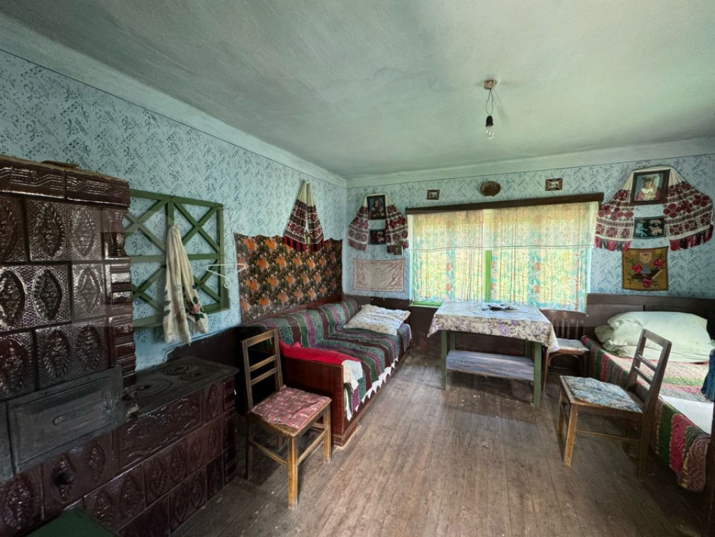 Casa de vanzare, cu 3 camere, 86 mp, zona Vălișoara