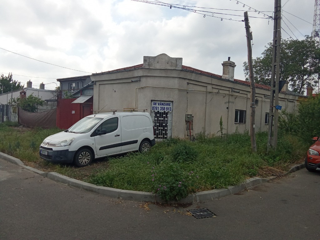 Locuinta sau spatiu comercial Islaz