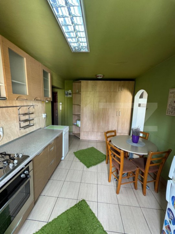 Aparatament de inchiriat, cu 3 camere, 80 mp, zona Manastur