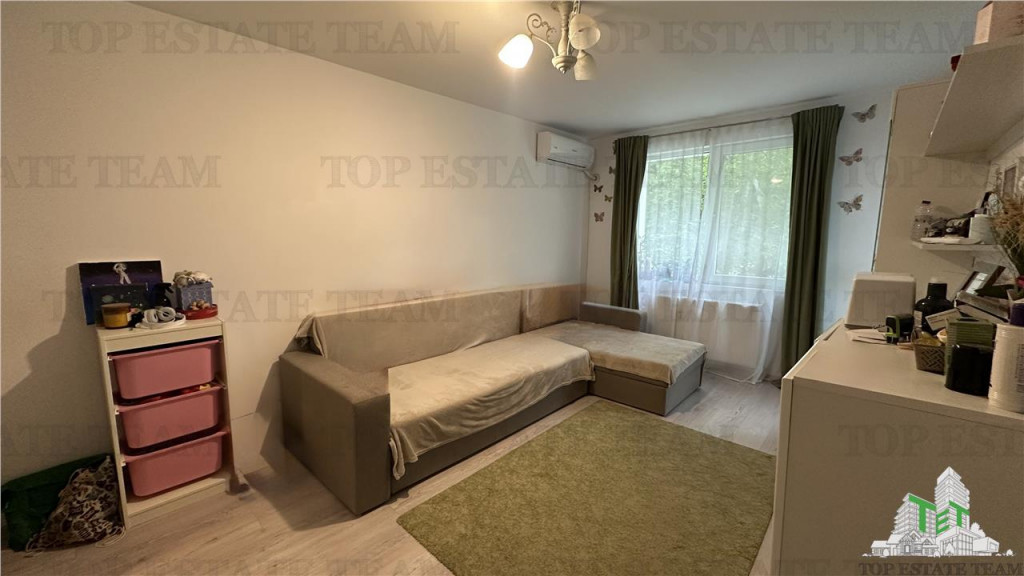 Apartament 2 camere Titan renovat bloc 1983