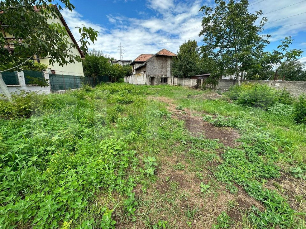 Teren intravilan, 998mp, zona Schit