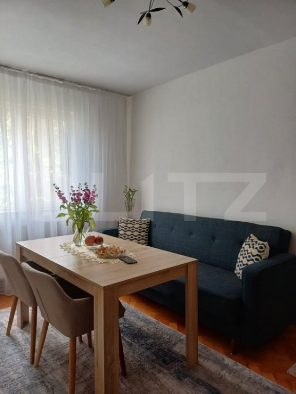 Apartament cu 3 camere, 47 mp, zona Micro 3