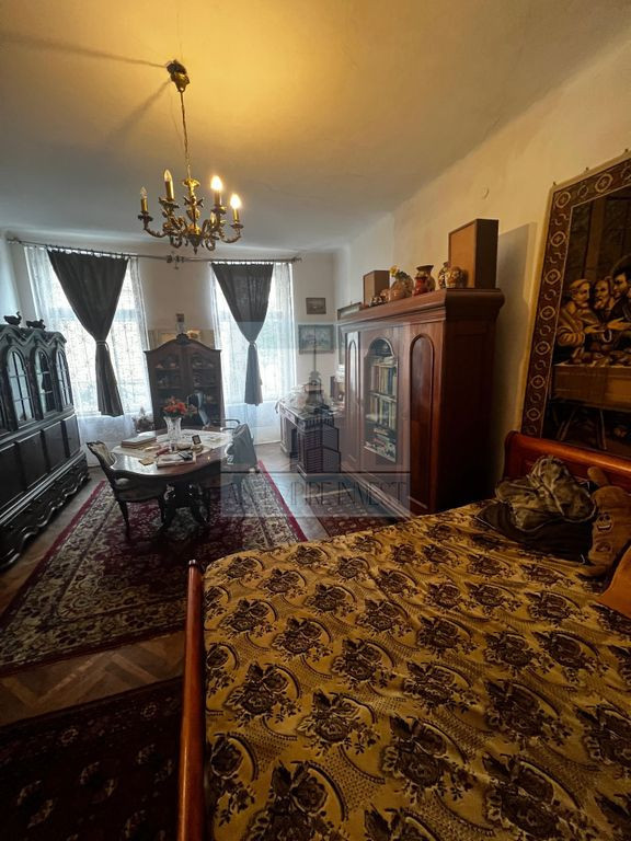 Apartament 3 camere , 98 mp utili - zona Centrul Istoric