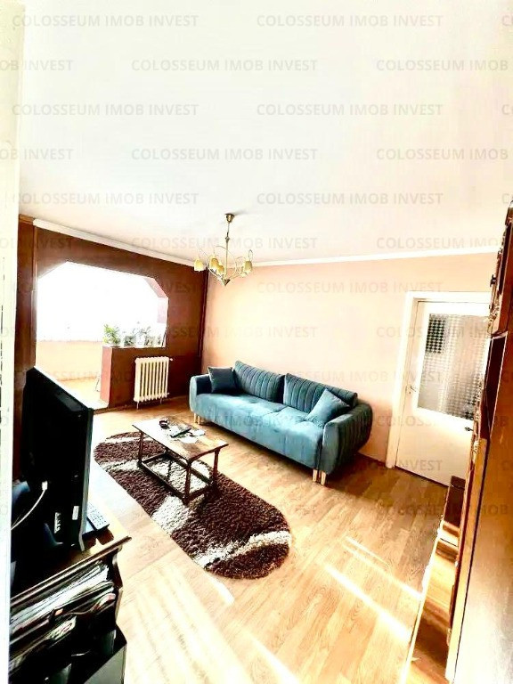 Apartament cu 3 camere,2 bai- zona Lamaitei.