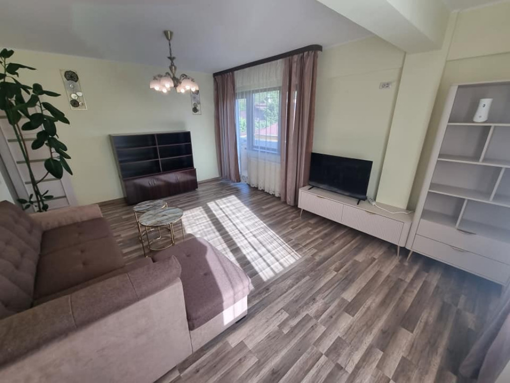 Apartament 2 camere decomandat, 70mp, parcare privată
