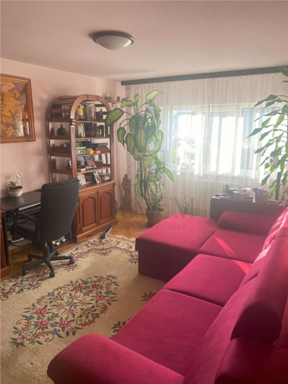 Apartament 3 camere decomandat, 67 mp, Calea Aradului - Piat